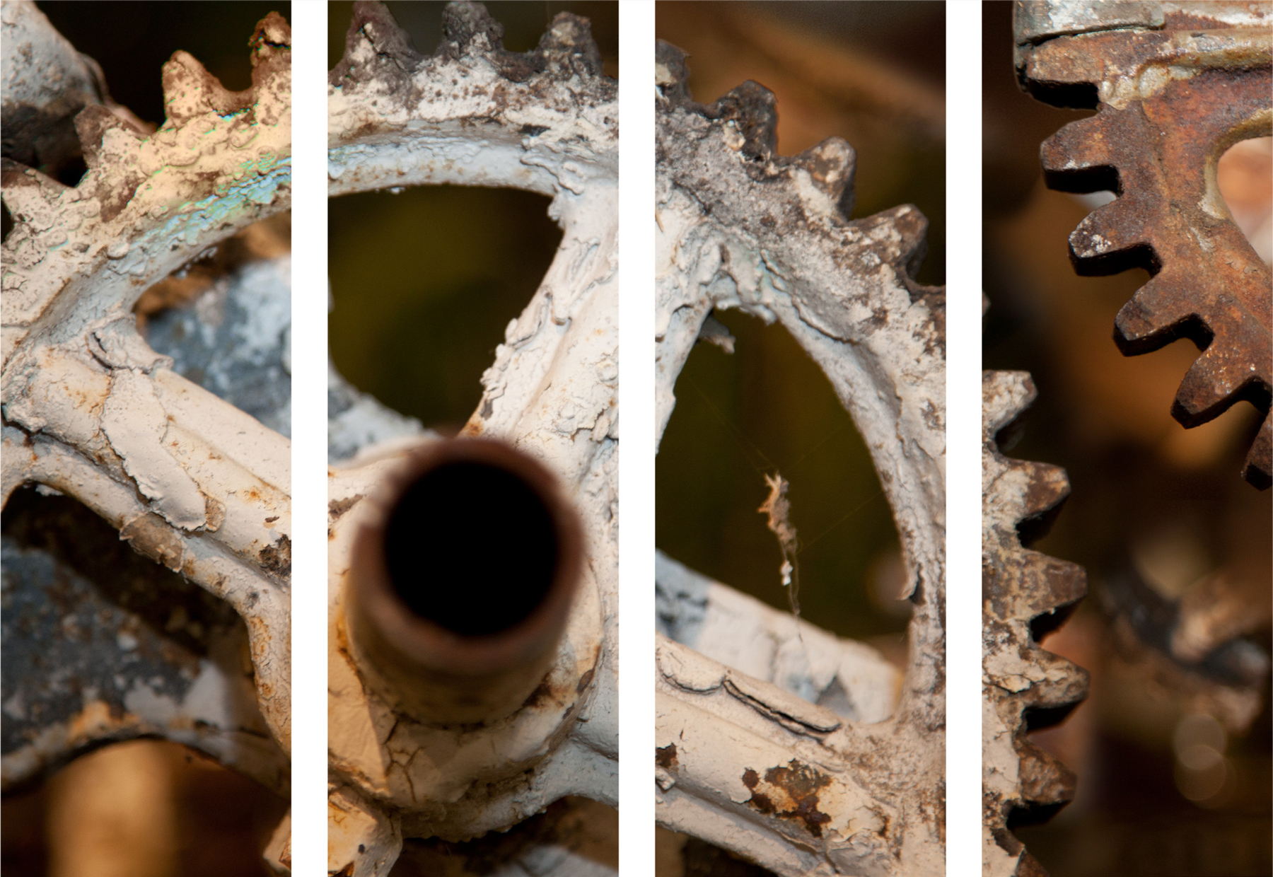 AL03747_4P