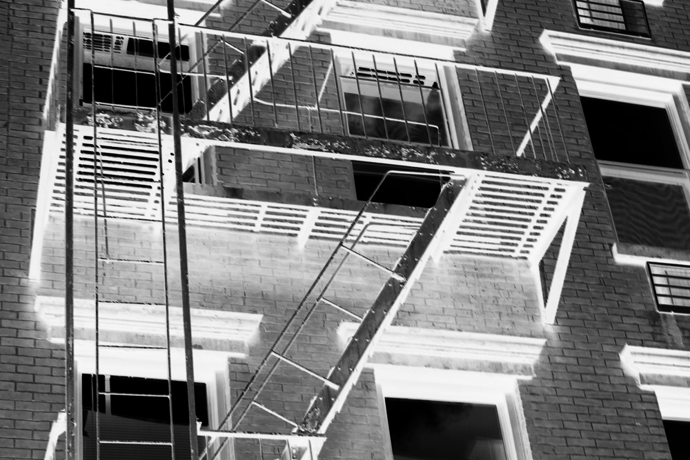 AL04423BW